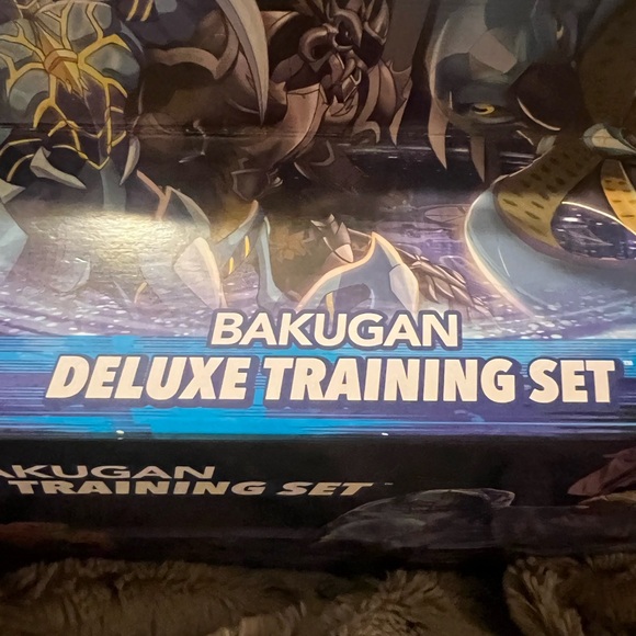 Bakugan Deluxe Training Set With Special Attack Mantid, Octogan, & Dragonoid - Picture 5 of 8